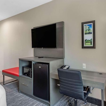 אוליב בראנץ' Comfort Inn & Suites מראה חיצוני תמונה