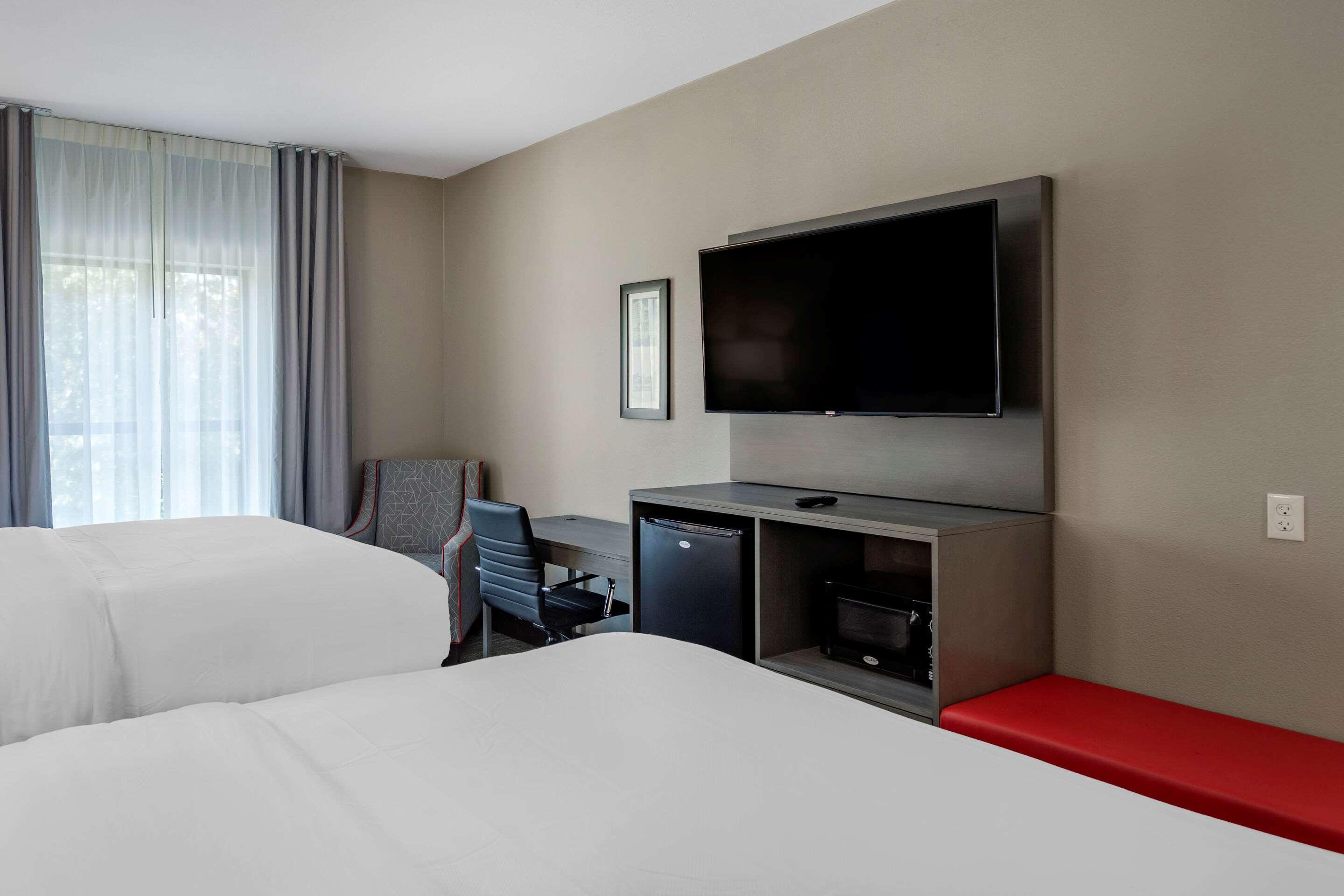 אוליב בראנץ' Comfort Inn & Suites מראה חיצוני תמונה