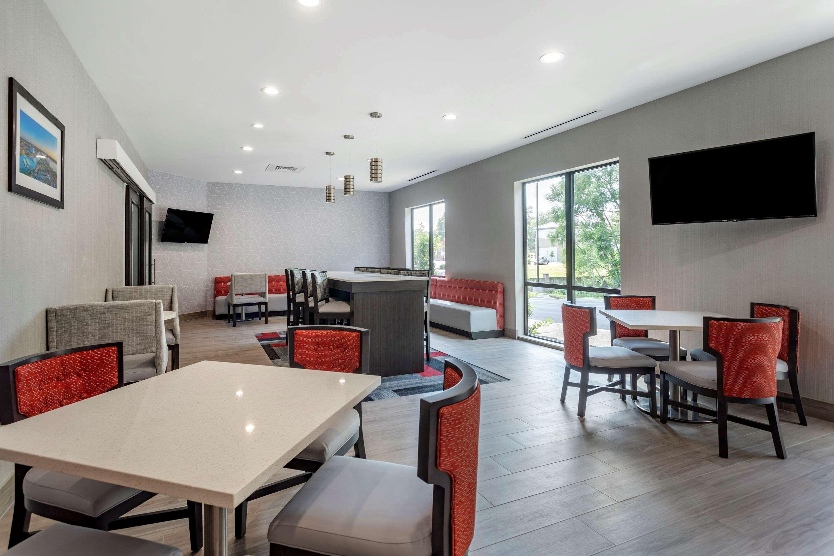אוליב בראנץ' Comfort Inn & Suites מראה חיצוני תמונה