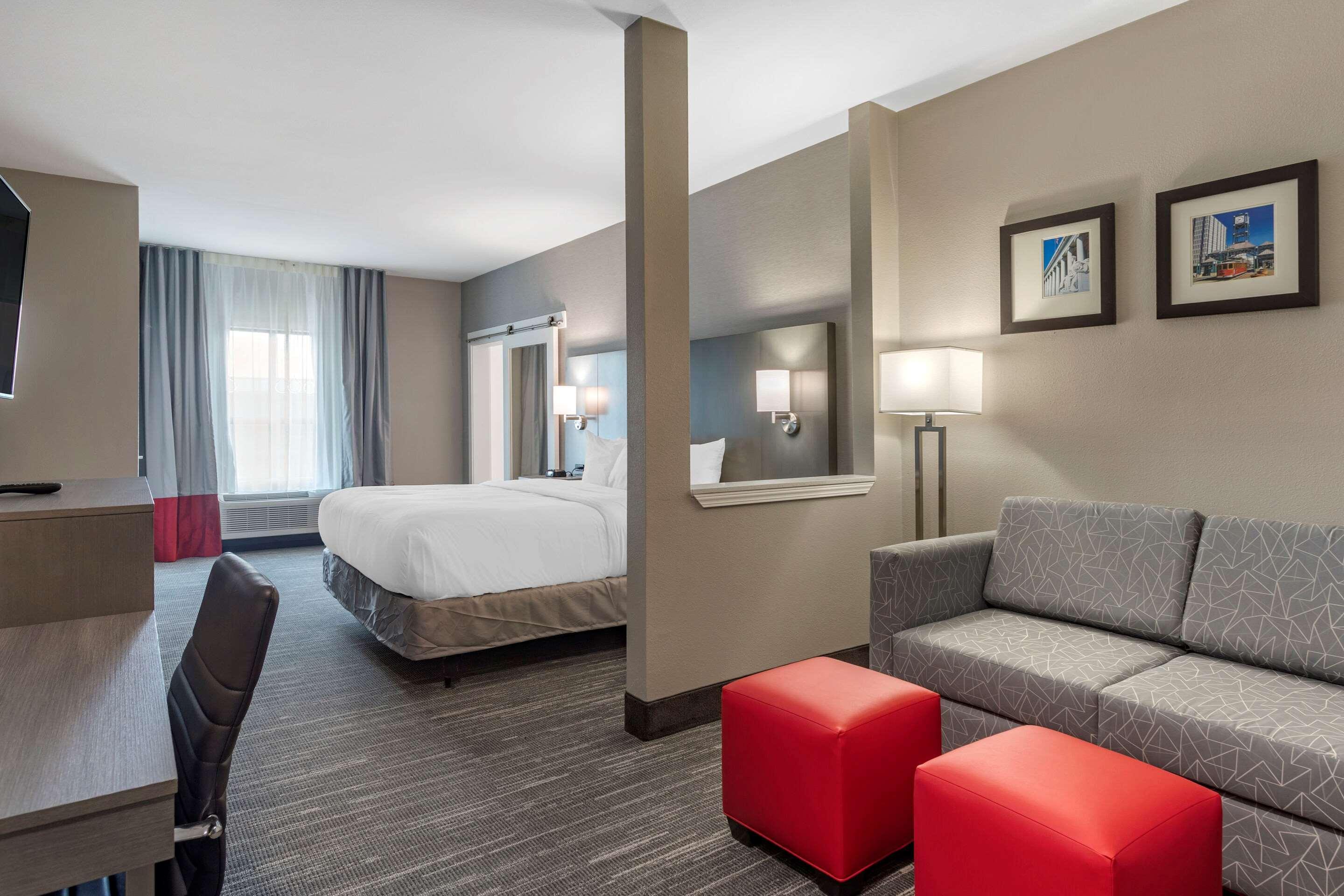 אוליב בראנץ' Comfort Inn & Suites מראה חיצוני תמונה