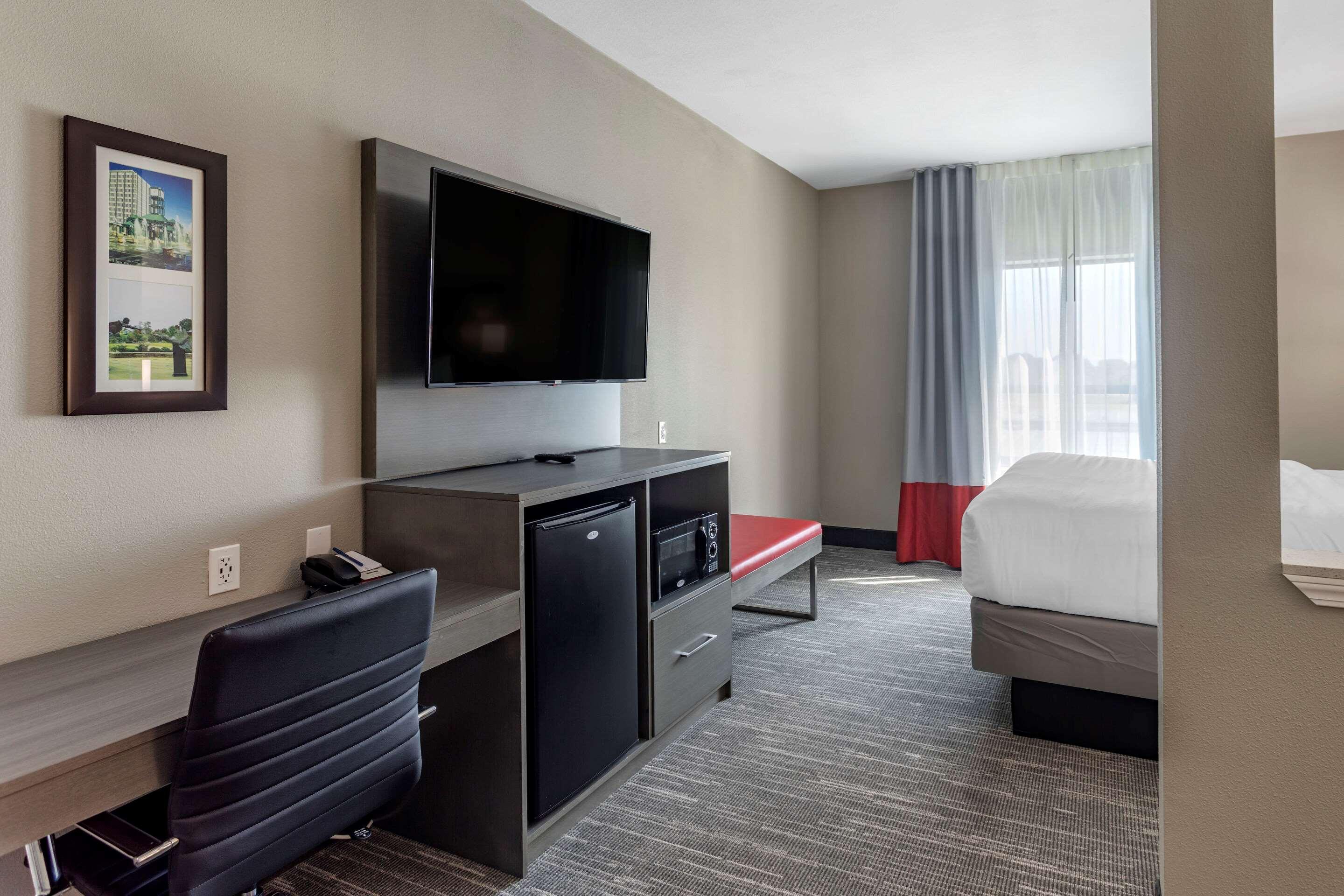 אוליב בראנץ' Comfort Inn & Suites מראה חיצוני תמונה