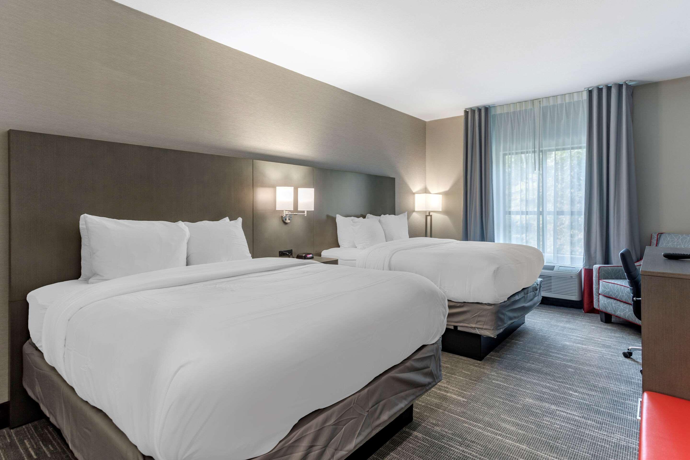 אוליב בראנץ' Comfort Inn & Suites מראה חיצוני תמונה
