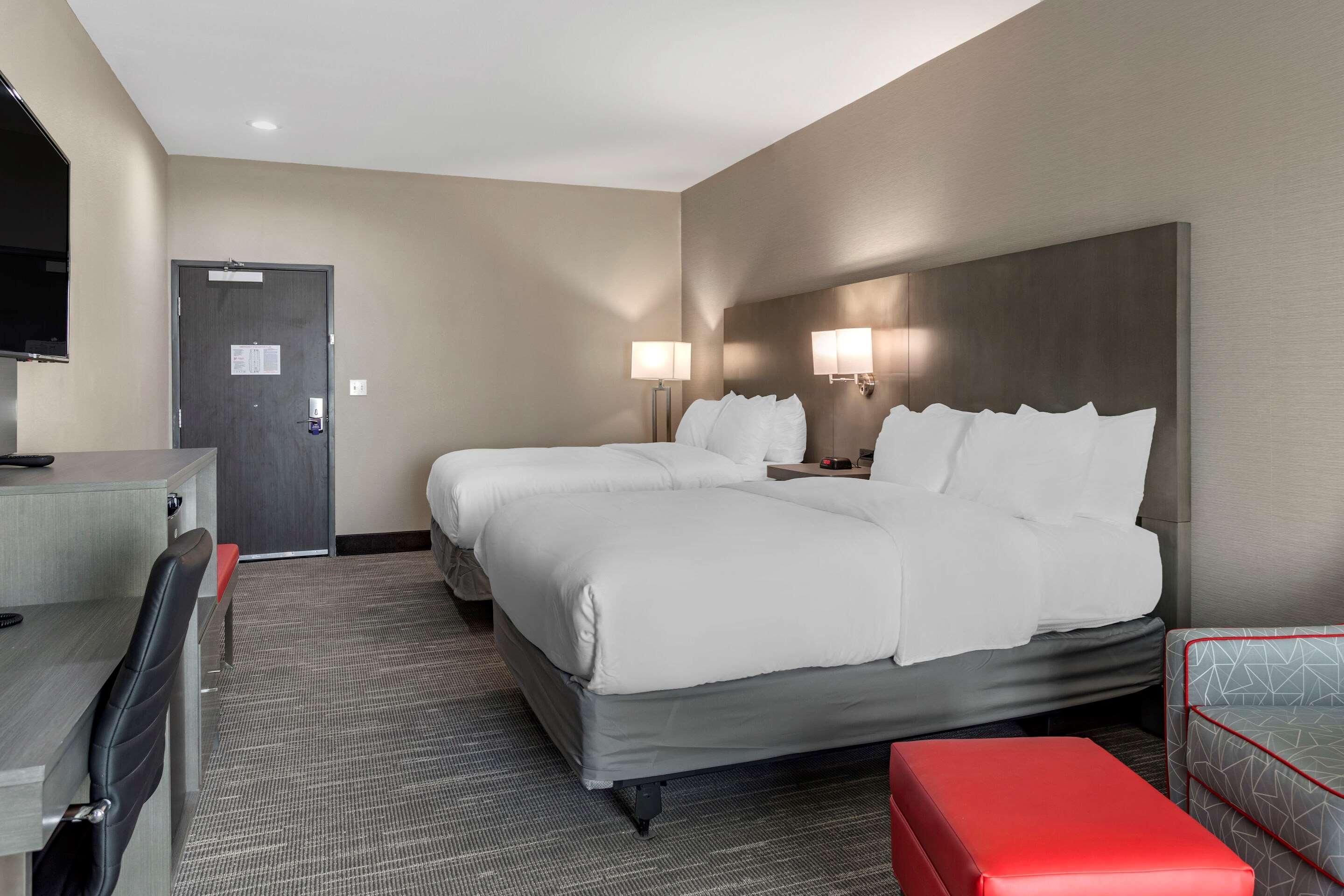אוליב בראנץ' Comfort Inn & Suites מראה חיצוני תמונה
