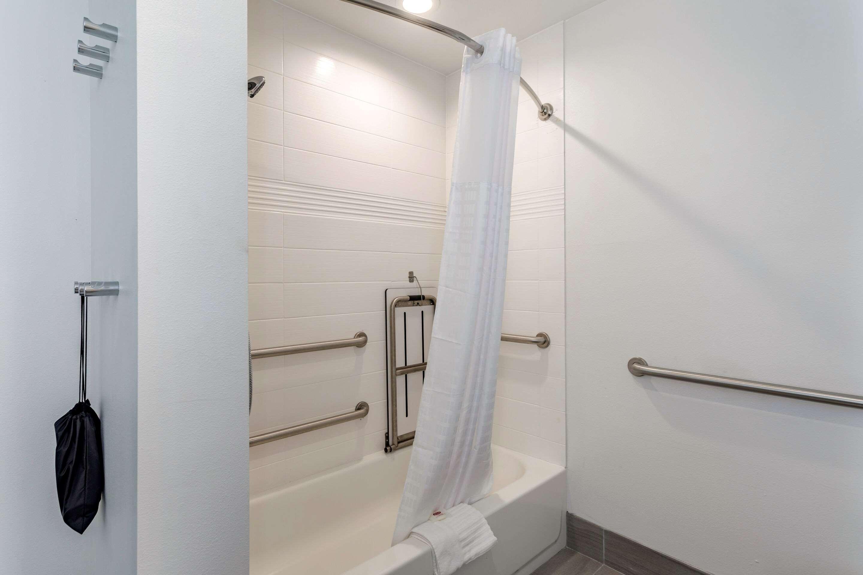 אוליב בראנץ' Comfort Inn & Suites מראה חיצוני תמונה