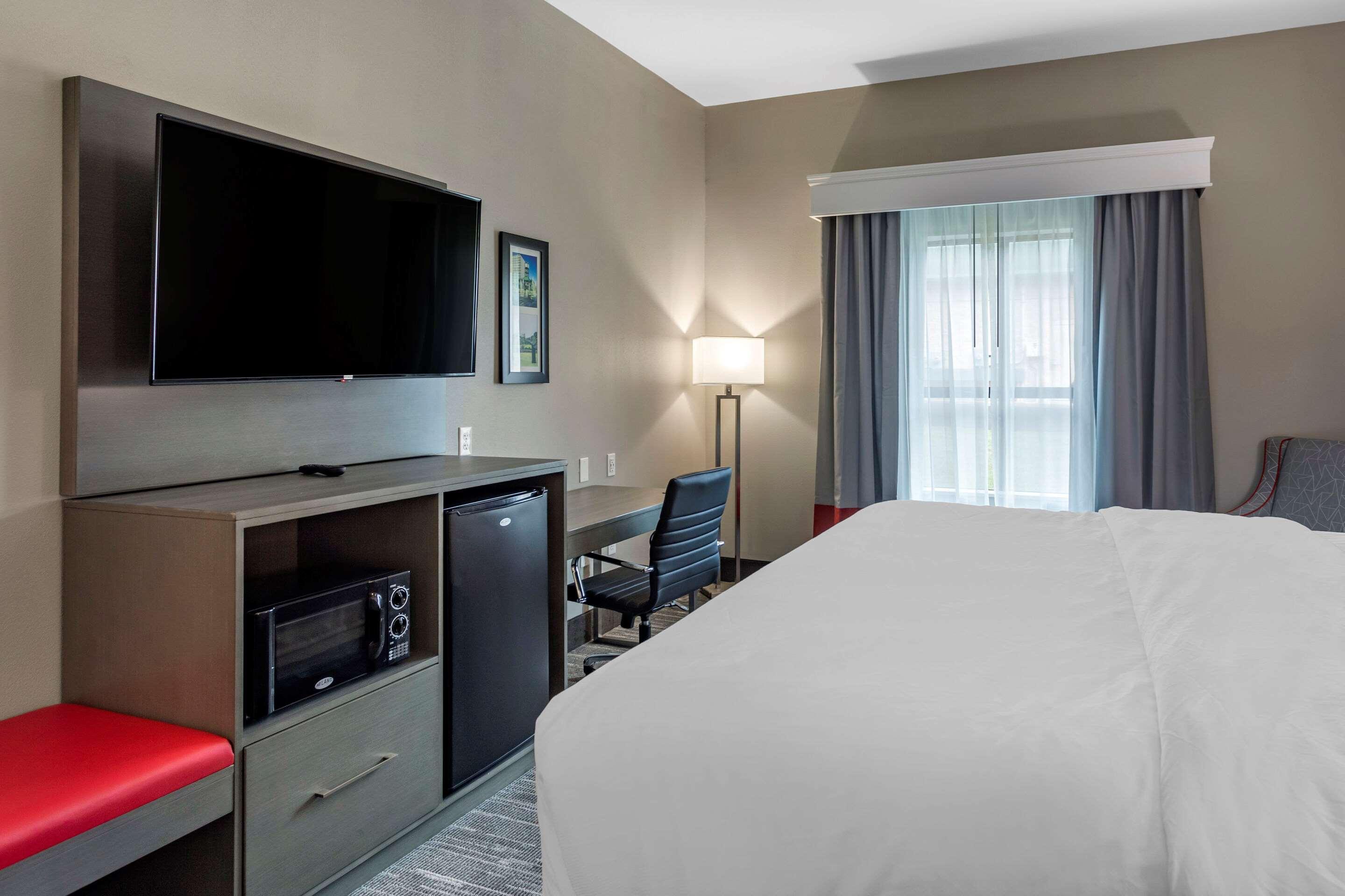 אוליב בראנץ' Comfort Inn & Suites מראה חיצוני תמונה
